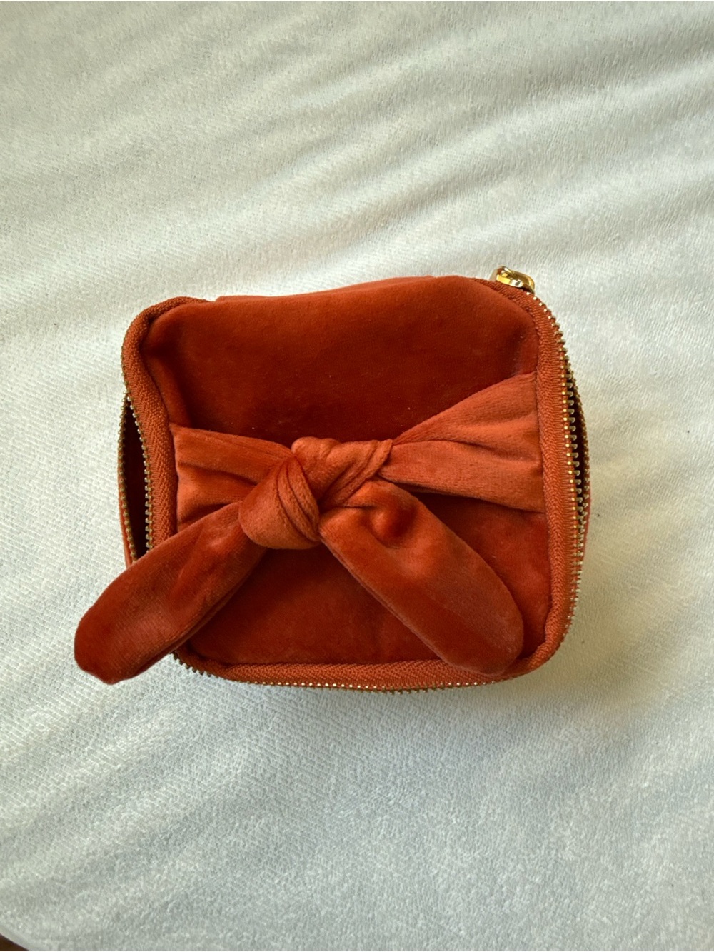 Velvet jewelry case - rust